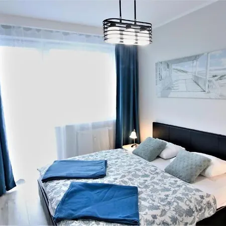 Blizej Morza Deluxe Apartmenty アパート コウォブジェク